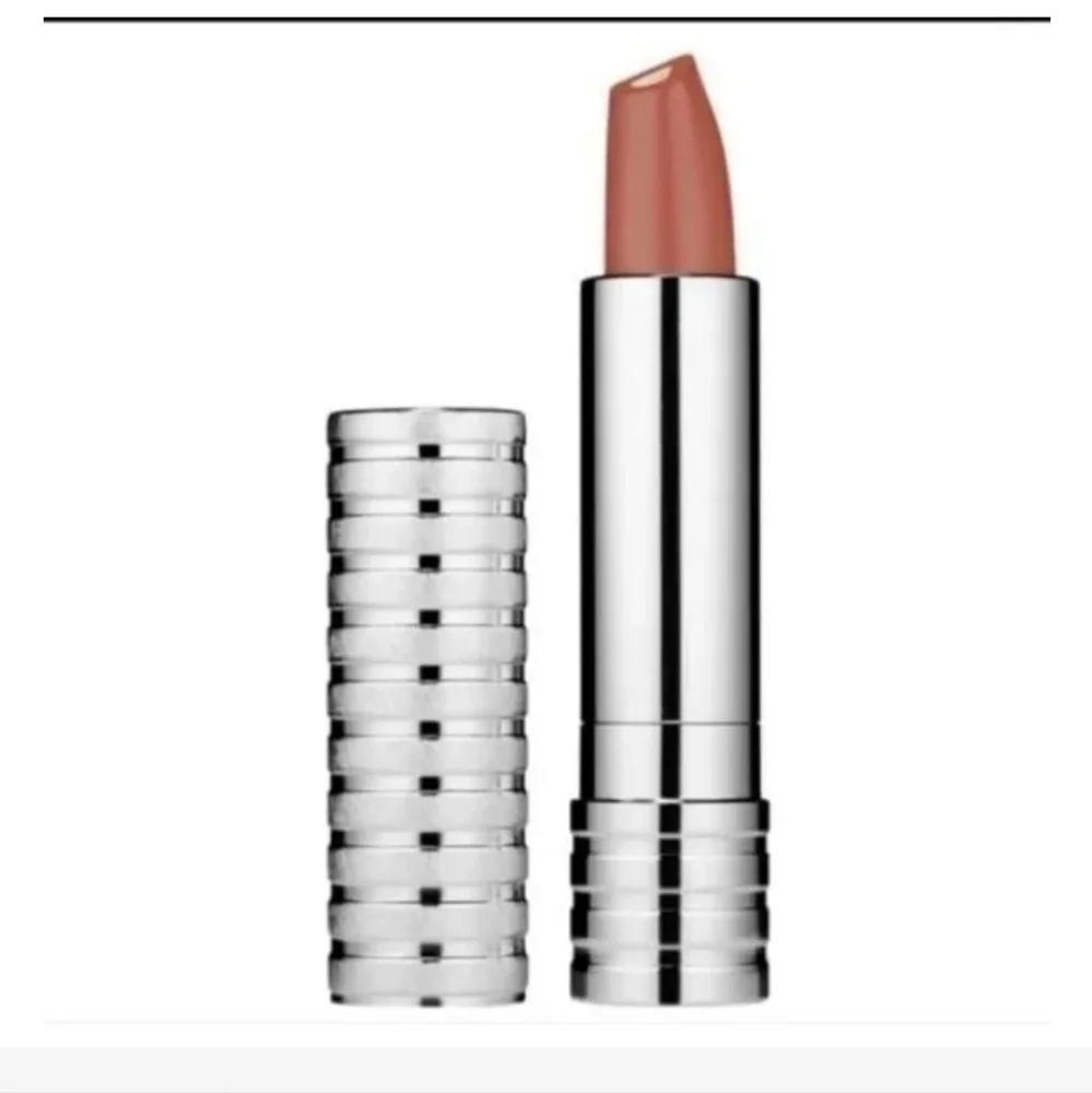 Clinique bnwt dramatically